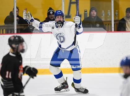 Thumbnail 3 in Ridgefield vs. Darien (CIAC DI Quarterfinal) photogallery.