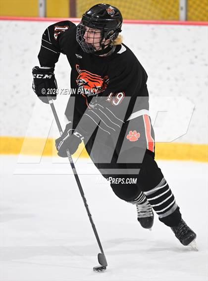 Thumbnail 1 in Ridgefield vs. Darien (CIAC DI Quarterfinal) photogallery.