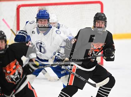 Thumbnail 3 in Ridgefield vs. Darien (CIAC DI Quarterfinal) photogallery.