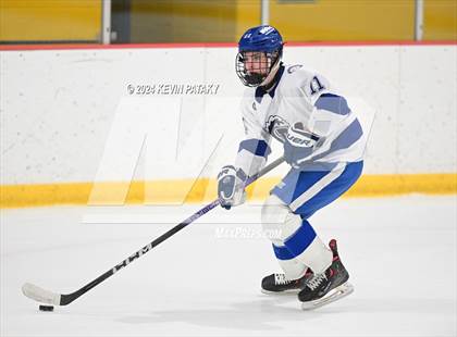Thumbnail 2 in Ridgefield vs. Darien (CIAC DI Quarterfinal) photogallery.