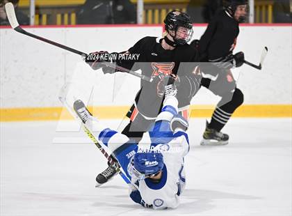 Thumbnail 3 in Ridgefield vs. Darien (CIAC DI Quarterfinal) photogallery.