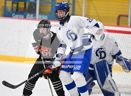 Thumbnail 2 in Ridgefield vs. Darien (CIAC DI Quarterfinal) photogallery.