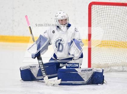 Thumbnail 1 in Ridgefield vs. Darien (CIAC DI Quarterfinal) photogallery.