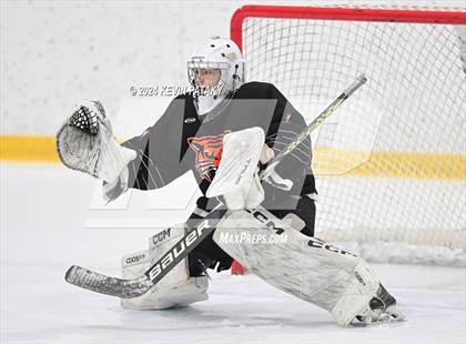 Thumbnail 2 in Ridgefield vs. Darien (CIAC DI Quarterfinal) photogallery.