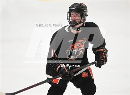 Thumbnail 1 in Ridgefield vs. Darien (CIAC DI Quarterfinal) photogallery.