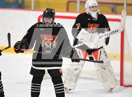 Thumbnail 1 in Ridgefield vs. Darien (CIAC DI Quarterfinal) photogallery.