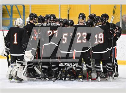 Thumbnail 3 in Ridgefield vs. Darien (CIAC DI Quarterfinal) photogallery.