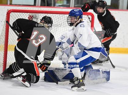 Thumbnail 2 in Ridgefield vs. Darien (CIAC DI Quarterfinal) photogallery.