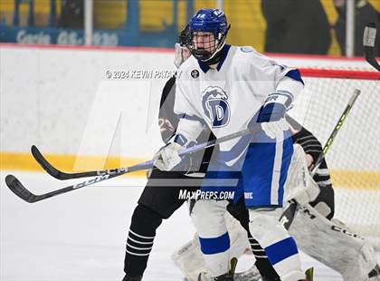 Thumbnail 3 in Ridgefield vs. Darien (CIAC DI Quarterfinal) photogallery.