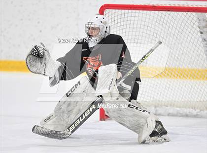 Thumbnail 1 in Ridgefield vs. Darien (CIAC DI Quarterfinal) photogallery.