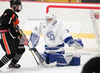 Thumbnail 2 in Ridgefield vs. Darien (CIAC DI Quarterfinal) photogallery.