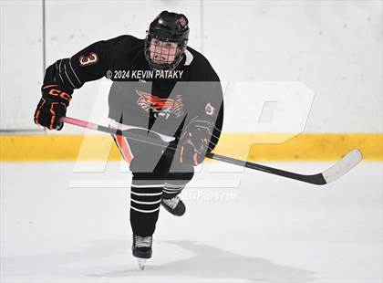 Thumbnail 3 in Ridgefield vs. Darien (CIAC DI Quarterfinal) photogallery.