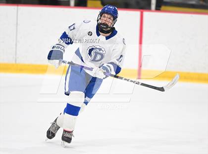 Thumbnail 2 in Ridgefield vs. Darien (CIAC DI Quarterfinal) photogallery.