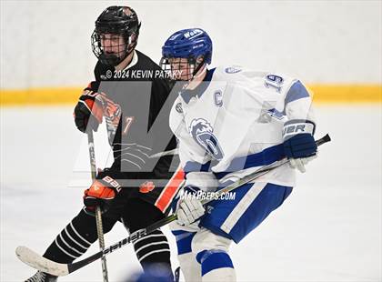 Thumbnail 3 in Ridgefield vs. Darien (CIAC DI Quarterfinal) photogallery.