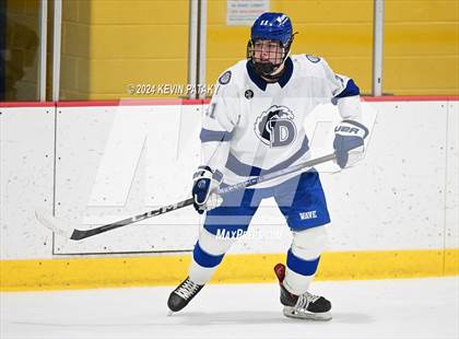 Thumbnail 3 in Ridgefield vs. Darien (CIAC DI Quarterfinal) photogallery.