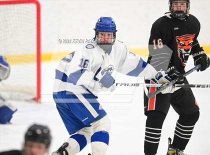 Thumbnail 3 in Ridgefield vs. Darien (CIAC DI Quarterfinal) photogallery.