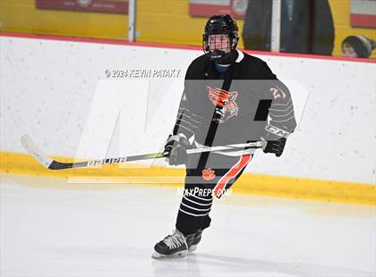 Thumbnail 1 in Ridgefield vs. Darien (CIAC DI Quarterfinal) photogallery.