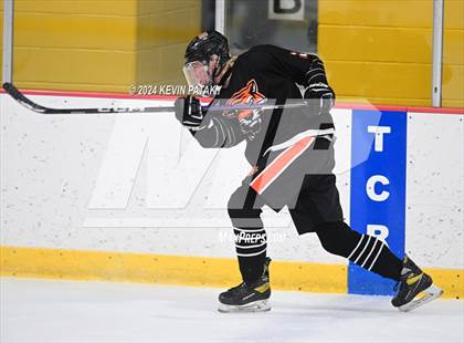Thumbnail 3 in Ridgefield vs. Darien (CIAC DI Quarterfinal) photogallery.