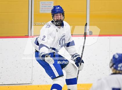 Thumbnail 2 in Ridgefield vs. Darien (CIAC DI Quarterfinal) photogallery.