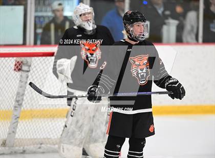 Thumbnail 1 in Ridgefield vs. Darien (CIAC DI Quarterfinal) photogallery.