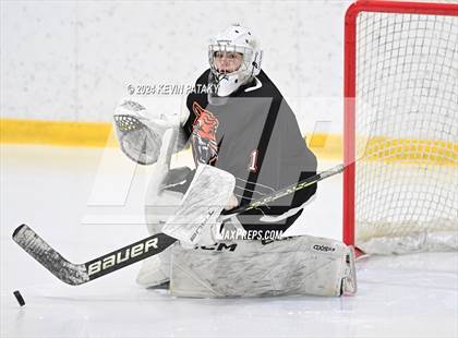 Thumbnail 3 in Ridgefield vs. Darien (CIAC DI Quarterfinal) photogallery.