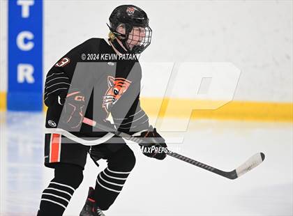 Thumbnail 3 in Ridgefield vs. Darien (CIAC DI Quarterfinal) photogallery.