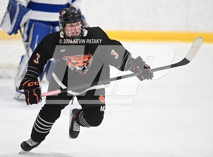 Thumbnail 3 in Ridgefield vs. Darien (CIAC DI Quarterfinal) photogallery.