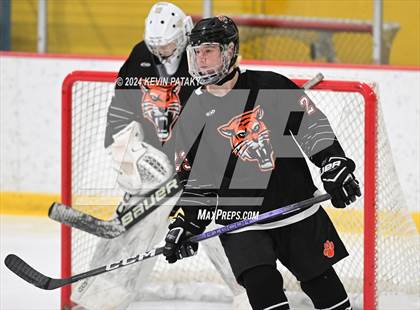 Thumbnail 3 in Ridgefield vs. Darien (CIAC DI Quarterfinal) photogallery.
