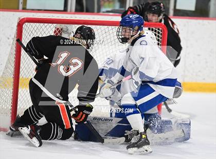 Thumbnail 3 in Ridgefield vs. Darien (CIAC DI Quarterfinal) photogallery.