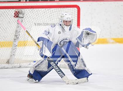 Thumbnail 2 in Ridgefield vs. Darien (CIAC DI Quarterfinal) photogallery.