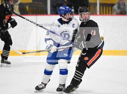 Thumbnail 1 in Ridgefield vs. Darien (CIAC DI Quarterfinal) photogallery.