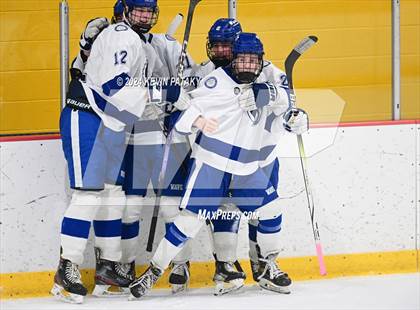 Thumbnail 3 in Ridgefield vs. Darien (CIAC DI Quarterfinal) photogallery.
