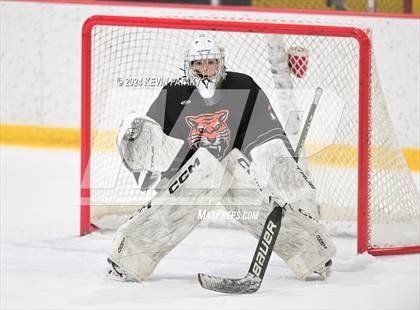 Thumbnail 1 in Ridgefield vs. Darien (CIAC DI Quarterfinal) photogallery.
