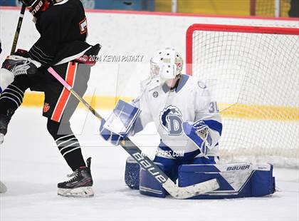 Thumbnail 2 in Ridgefield vs. Darien (CIAC DI Quarterfinal) photogallery.