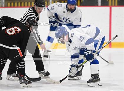 Thumbnail 3 in Ridgefield vs. Darien (CIAC DI Quarterfinal) photogallery.