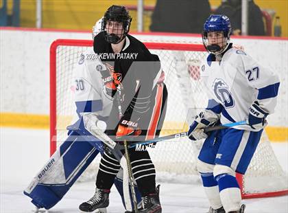 Thumbnail 2 in Ridgefield vs. Darien (CIAC DI Quarterfinal) photogallery.