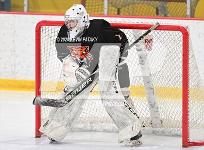 Thumbnail 1 in Ridgefield vs. Darien (CIAC DI Quarterfinal) photogallery.