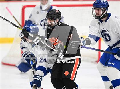 Thumbnail 3 in Ridgefield vs. Darien (CIAC DI Quarterfinal) photogallery.