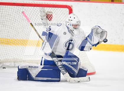 Thumbnail 1 in Ridgefield vs. Darien (CIAC DI Quarterfinal) photogallery.