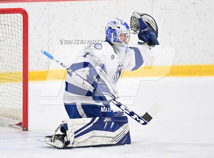 Thumbnail 1 in Ridgefield vs. Darien (CIAC DI Quarterfinal) photogallery.