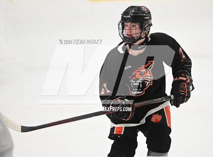Thumbnail 2 in Ridgefield vs. Darien (CIAC DI Quarterfinal) photogallery.