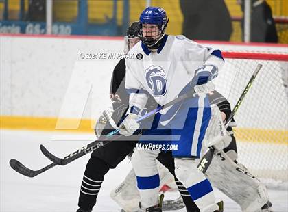 Thumbnail 3 in Ridgefield vs. Darien (CIAC DI Quarterfinal) photogallery.