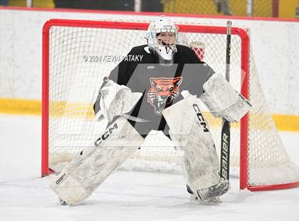 Thumbnail 3 in Ridgefield vs. Darien (CIAC DI Quarterfinal) photogallery.