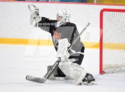 Thumbnail 1 in Ridgefield vs. Darien (CIAC DI Quarterfinal) photogallery.