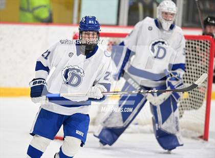Thumbnail 2 in Ridgefield vs. Darien (CIAC DI Quarterfinal) photogallery.