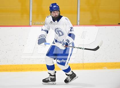 Thumbnail 2 in Ridgefield vs. Darien (CIAC DI Quarterfinal) photogallery.