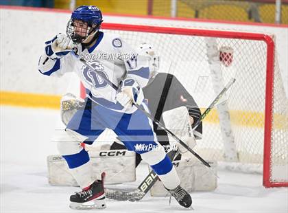 Thumbnail 3 in Ridgefield vs. Darien (CIAC DI Quarterfinal) photogallery.