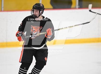 Thumbnail 2 in Ridgefield vs. Darien (CIAC DI Quarterfinal) photogallery.