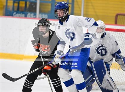 Thumbnail 3 in Ridgefield vs. Darien (CIAC DI Quarterfinal) photogallery.