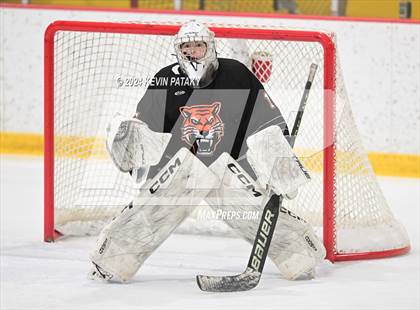 Thumbnail 3 in Ridgefield vs. Darien (CIAC DI Quarterfinal) photogallery.